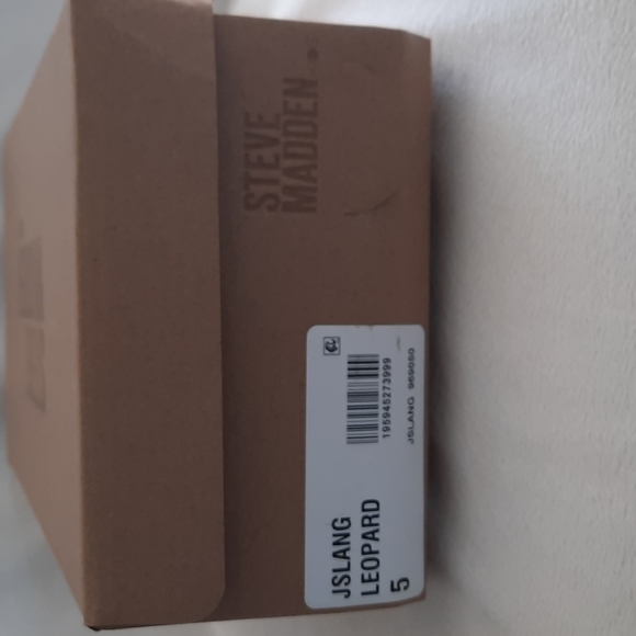 10. Steve Madden leopard print faux fur slingback shoes - Picture 4 of 14